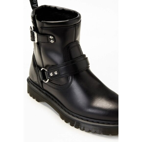Dr Martens Anistone Black Harness Leather Low Biker Boots EU 39 US 7/8 NIB - Picture 3 of 6